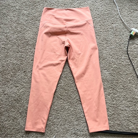 Girlfriend Collective Peach High Rise Compression Leggings - Picture 4 of 5